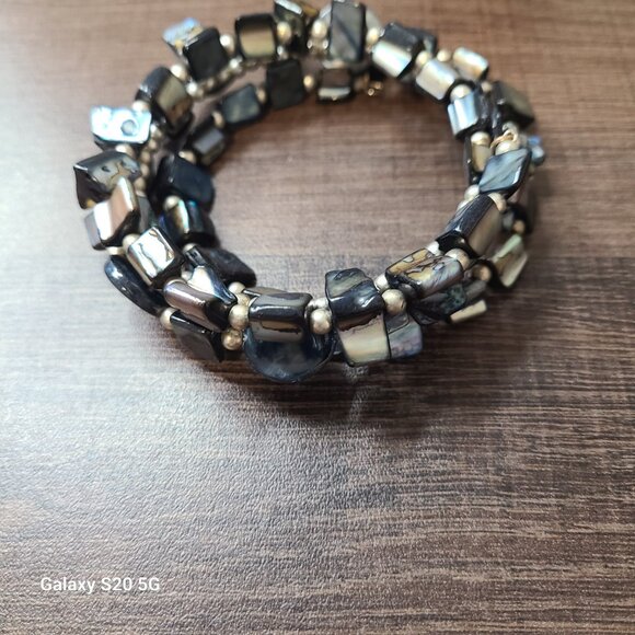 Unbranded Gray/Blue Tone Beaded Wrap Bracelet Pre-Owned Ladies Casual Office - Picture 3 of 7